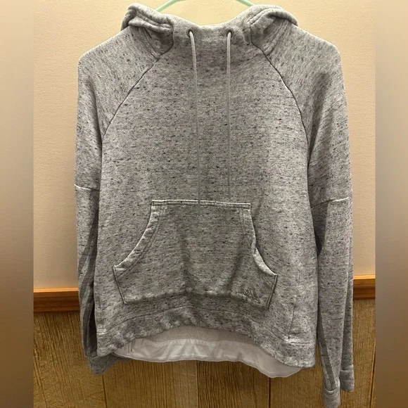 Adidas Sweatshirt - Picture 1 of 6